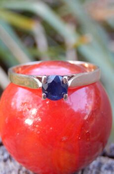 Sapphire Ring in 9ct