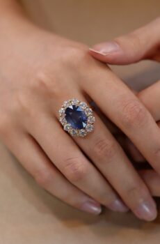 Ceylon Sapphire in 18ct Rose Gold