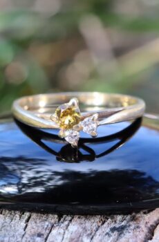 Yellow Sapphire in 9ct Gold